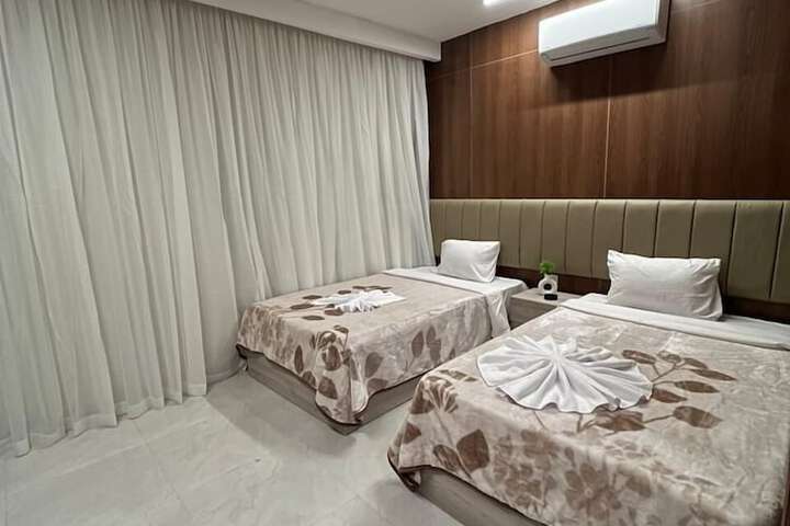 Room 12 of 15
