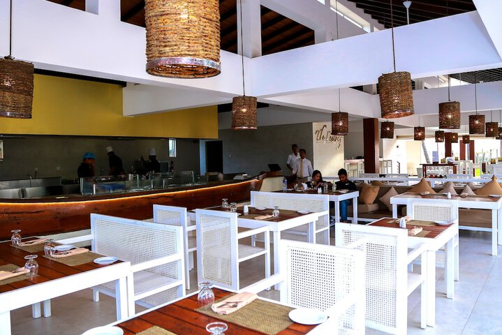 Dining 90 of 162