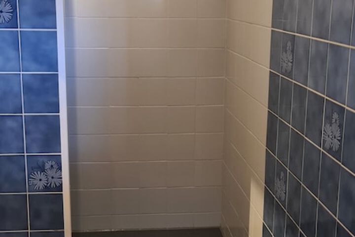 Room 72 of 111