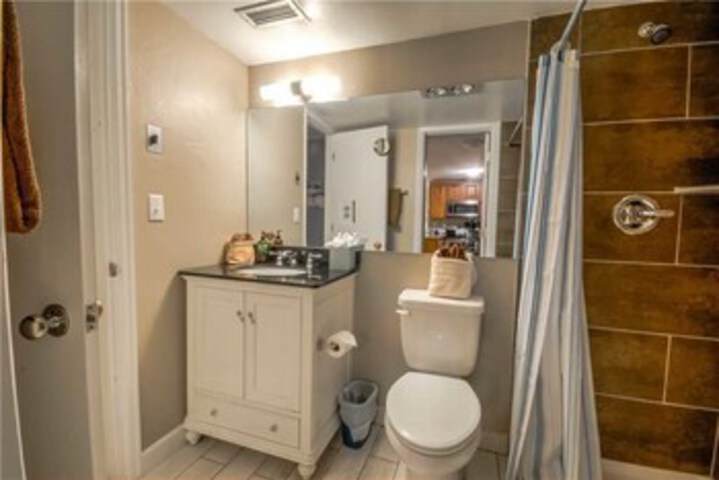 Room 3 of 20