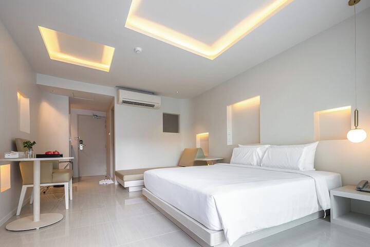 Room 25 of 101