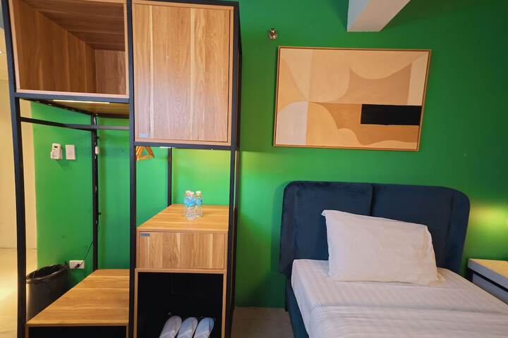 Room 19 of 69