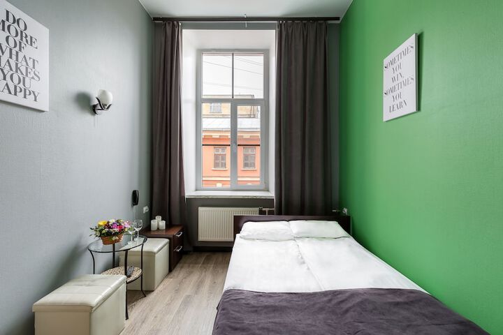 Room 16 of 30