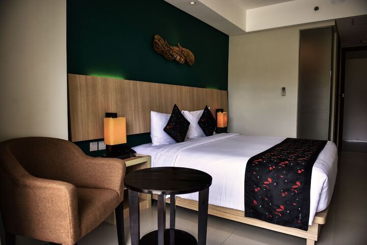 Room 14 of 66
