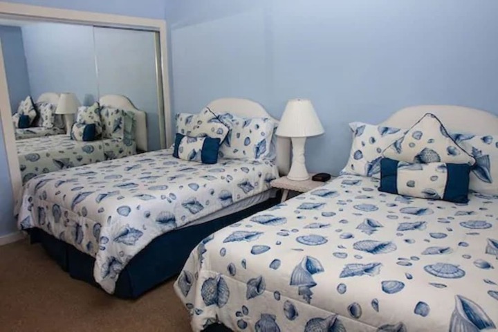 Room 2 of 20