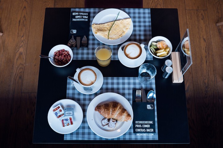 Breakfast/Coffee Service 33 of 43