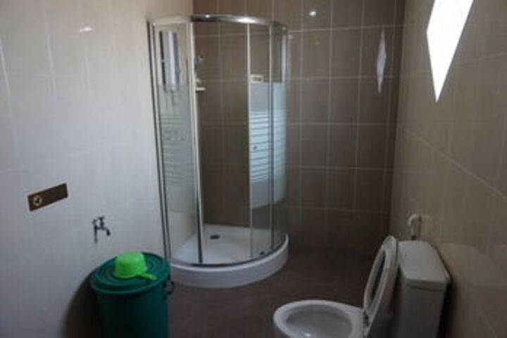 Room 3 of 27