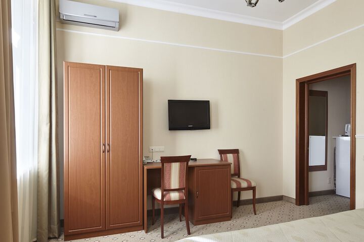 Room 5 of 55