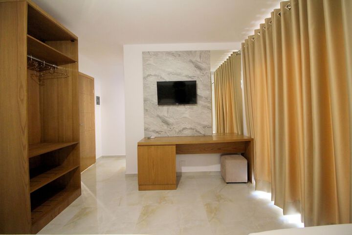 Room 40 of 101