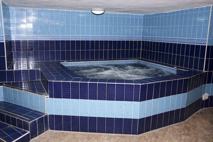 Pool 27 of 43