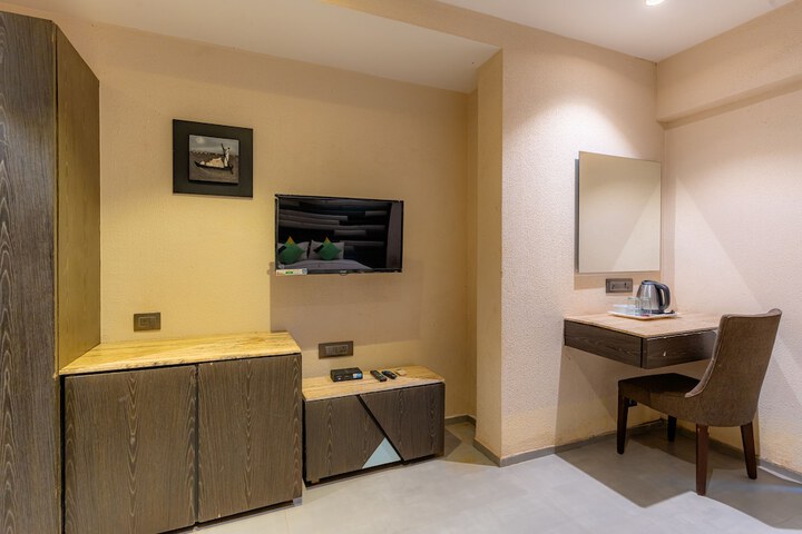 Room 14 of 52