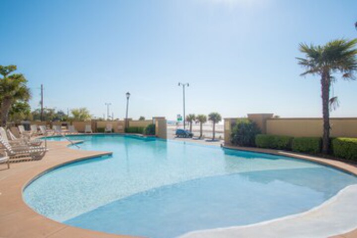 Pool 9 of 13