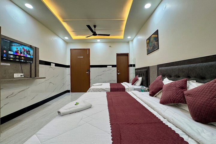 Room 44 of 57