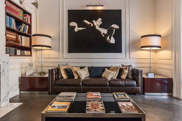 Guest Lobby