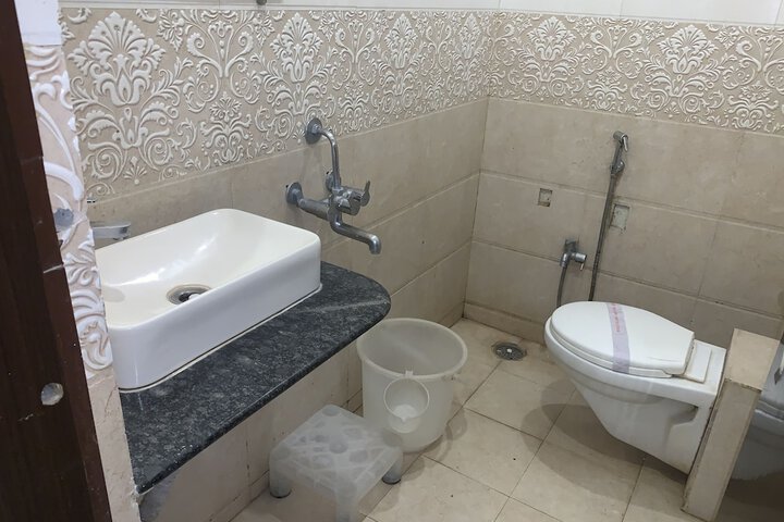Room 30 of 71