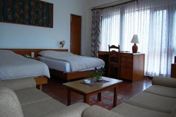 Room 20 of 27