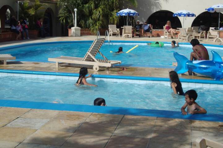 Pool 32 of 46