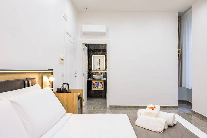 Room 34 of 78