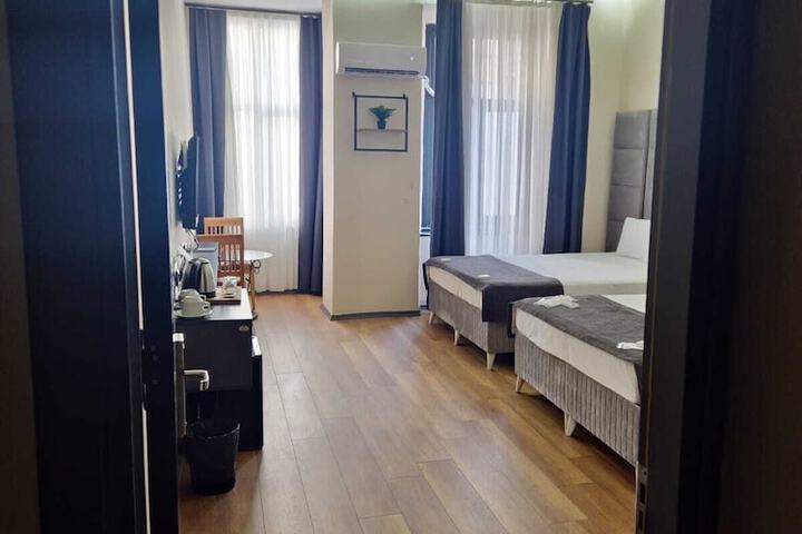Room 128 of 204