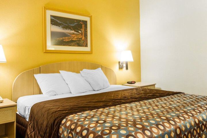 Room 7 of 23