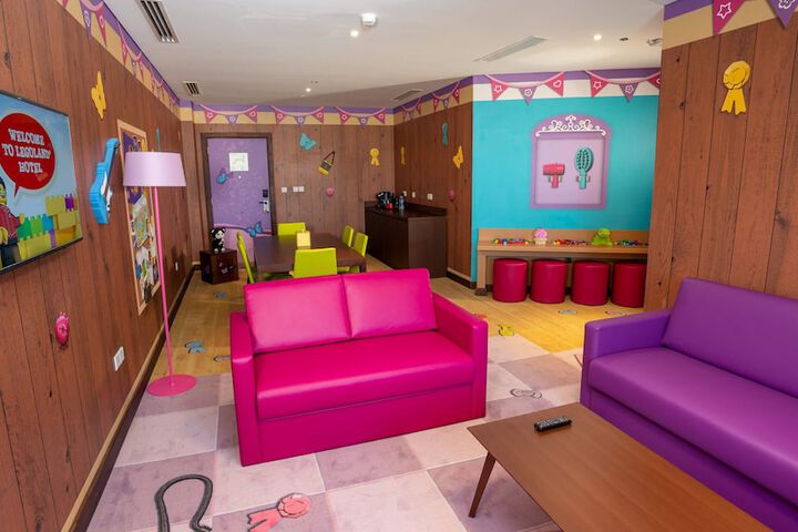 Room 30 of 54