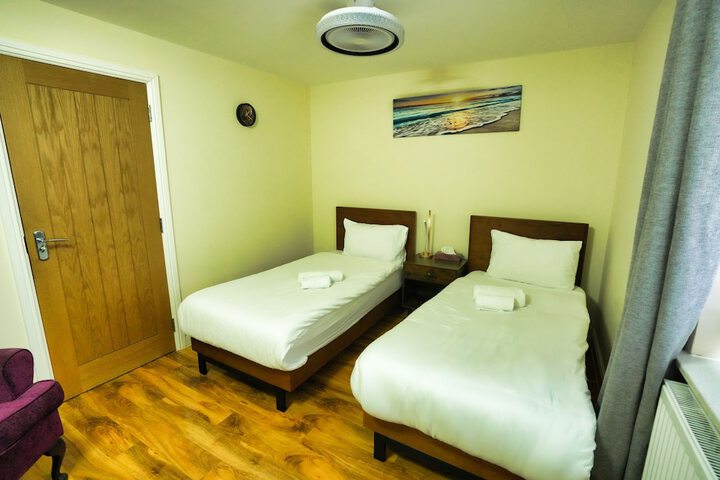 Room 38 of 121