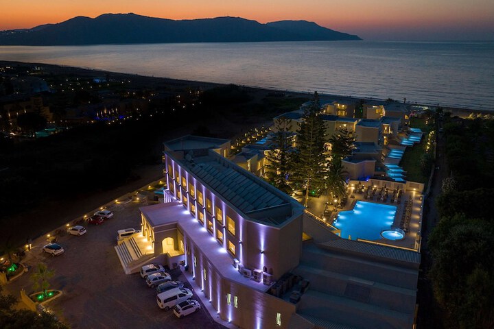 Hotel 148 of 156