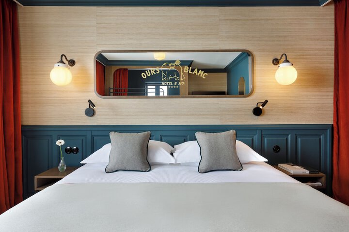 Room 20 of 49