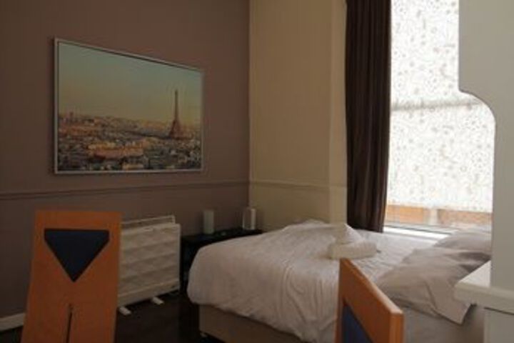 Room 15 of 21