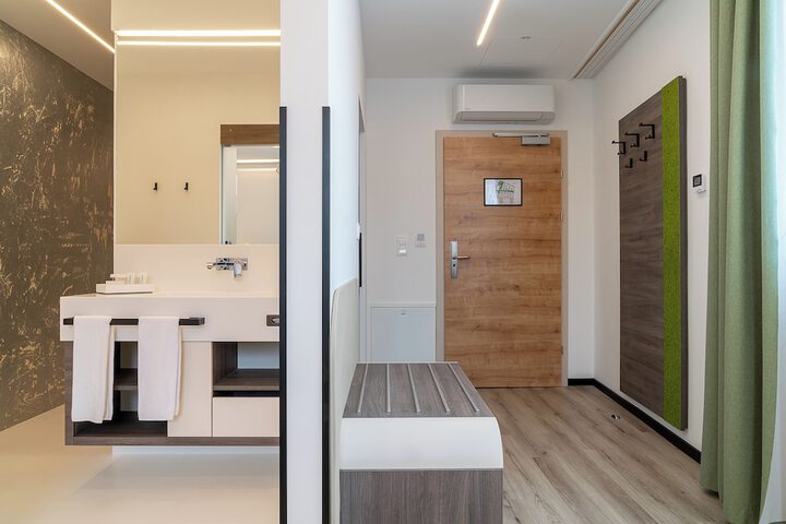 Room 20 of 31