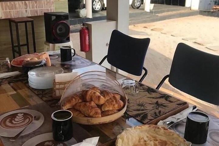 Breakfast/Coffee Service 16 of 28