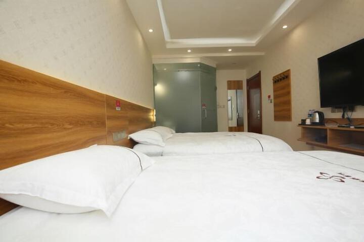 Room 29 of 142