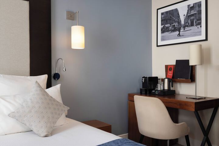 Room 3 of 51