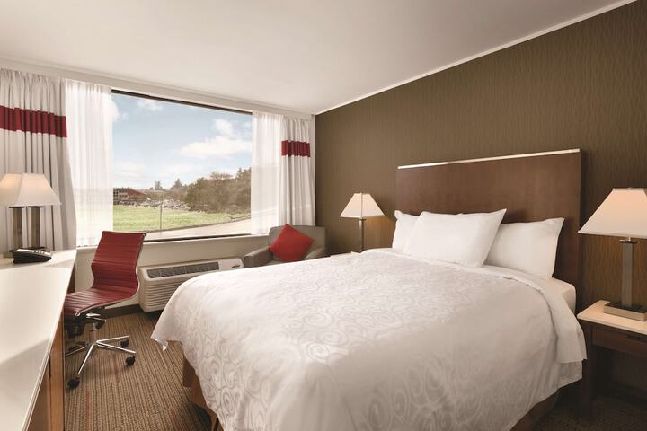 Room 13 of 67