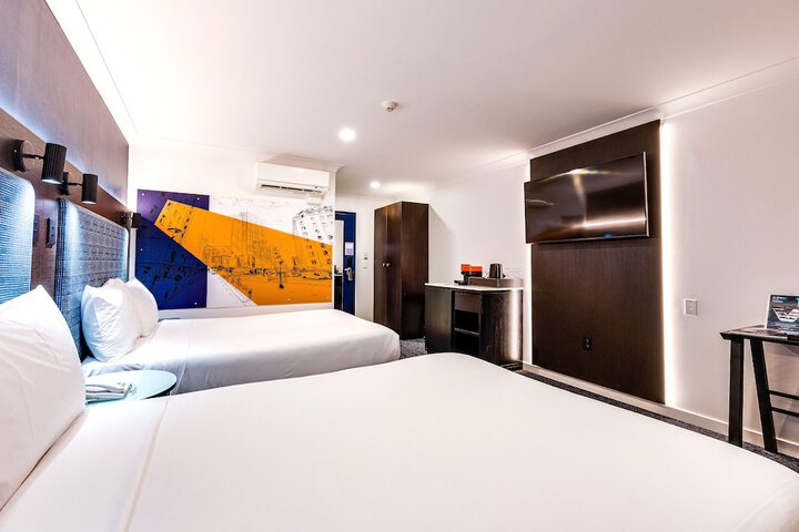 Room 28 of 70