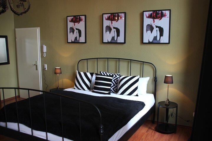 Room 33 of 58
