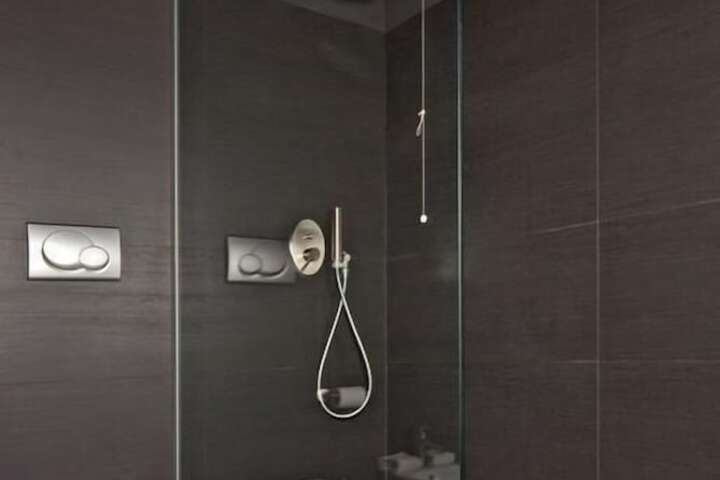 Clean Restrooms