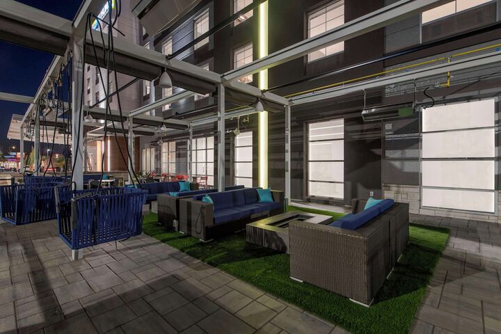 Terrace/Patio 24 of 25