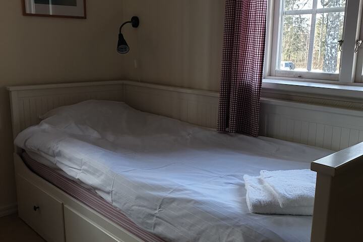 Room 11 of 46