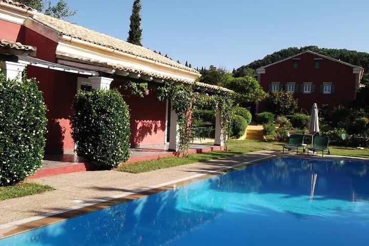 Hotel Pool