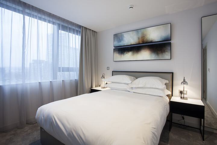 Room 7 of 70