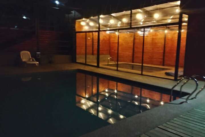 Pool 10 of 36