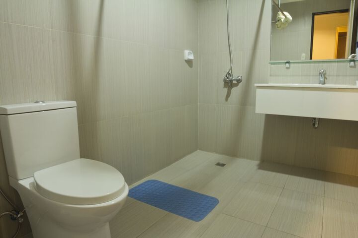 Clean Restrooms