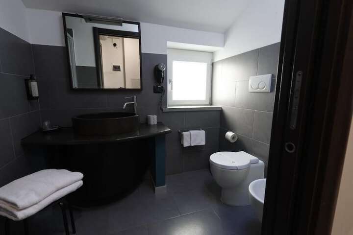 Room 29 of 58