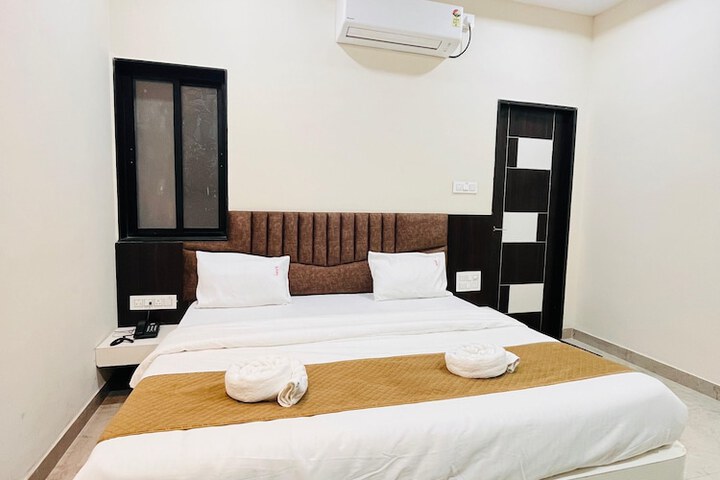 Room 8 of 21