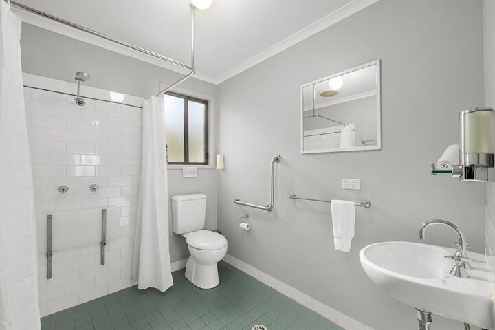 Room 14 of 29