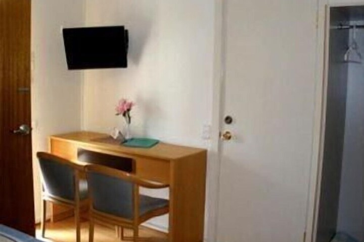 Room 27 of 55