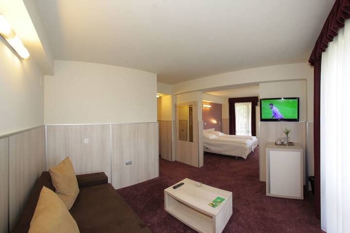 Room 20 of 38