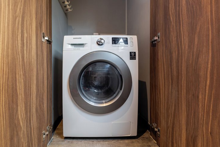 Laundry 60 of 86