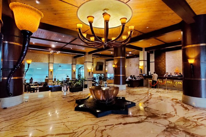Hotel Interior 6 of 194